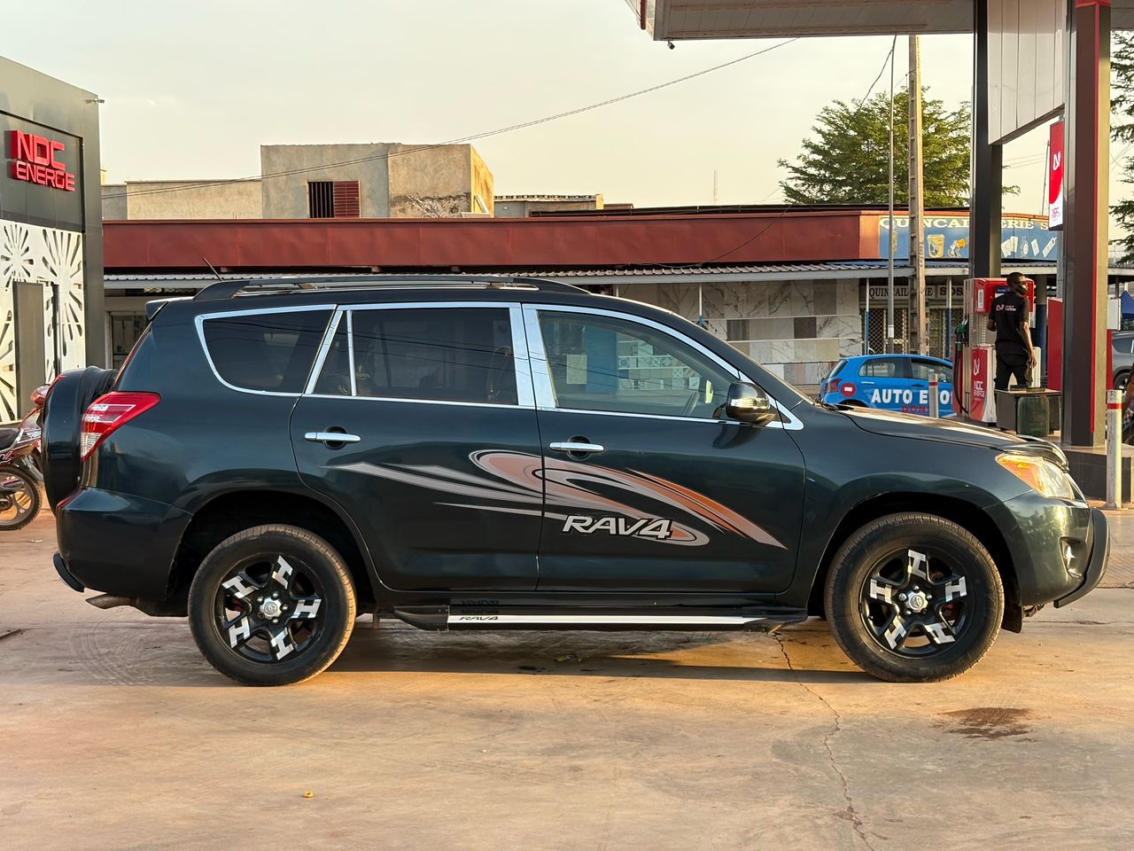 TOYOTA RAV4 2010 très propre