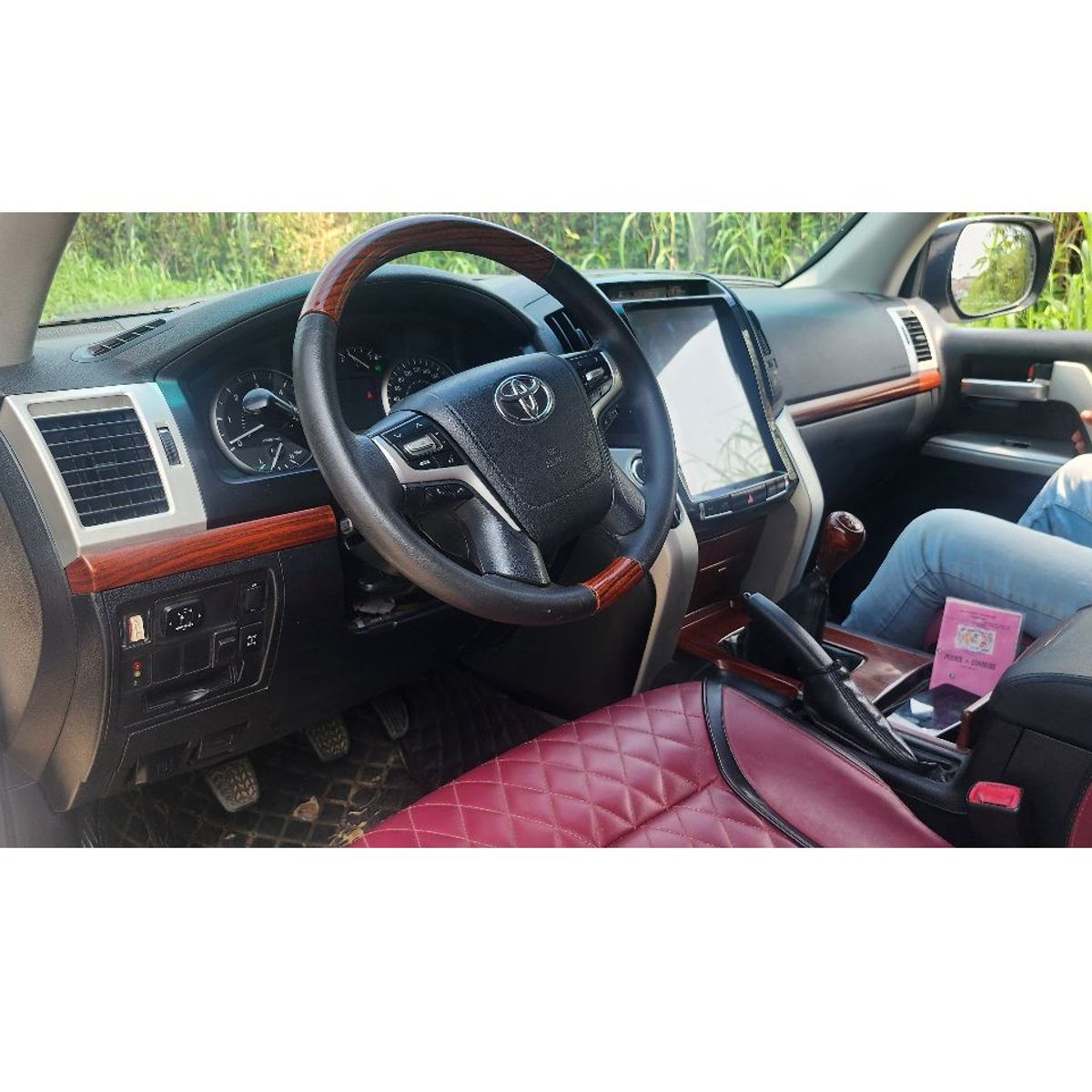 Toyota Land Cruiser V8