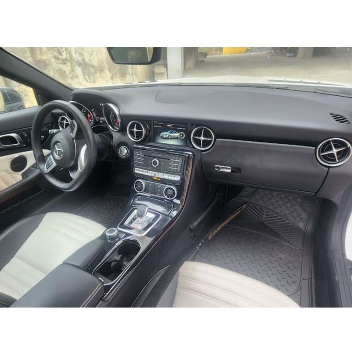 Mercedes-Benz SLC