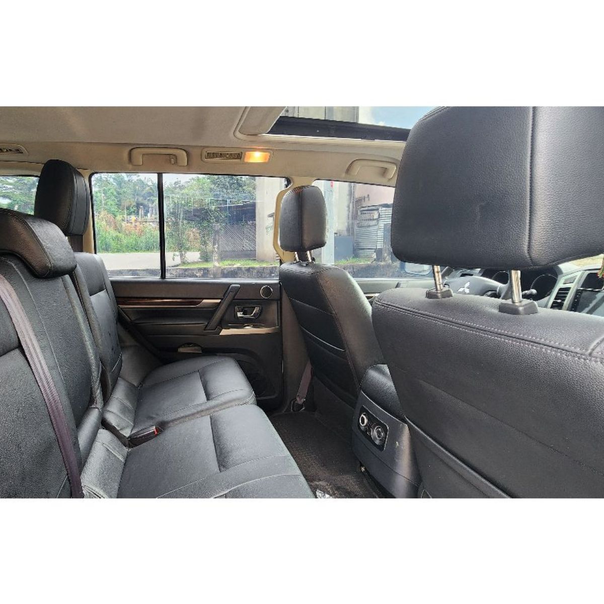 Mitsubishi Pajero GLS 2015