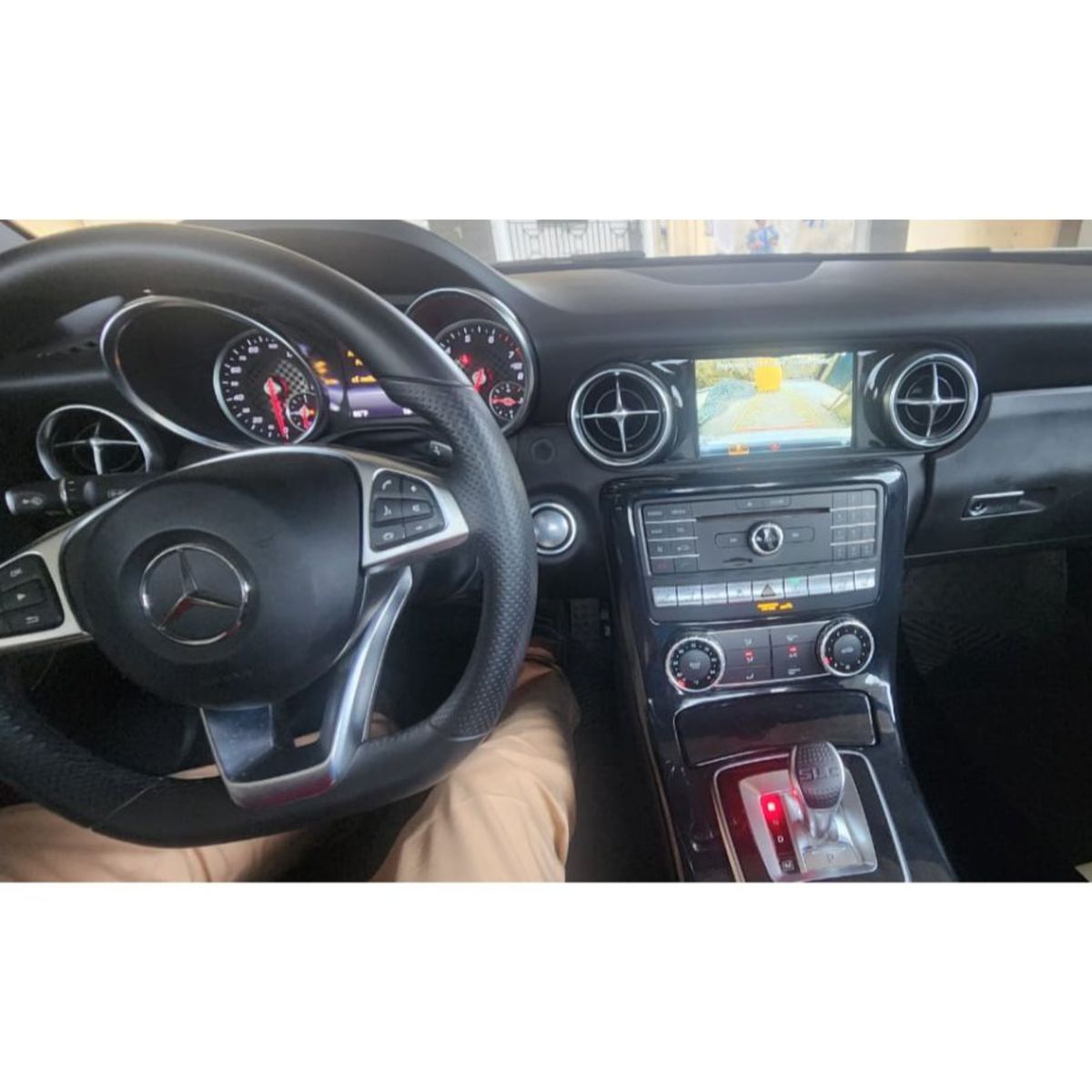 Mercedes-Benz SLC 200
