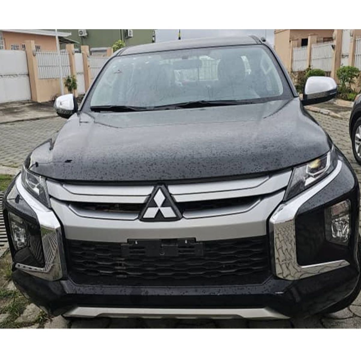 Mitsubishi L200