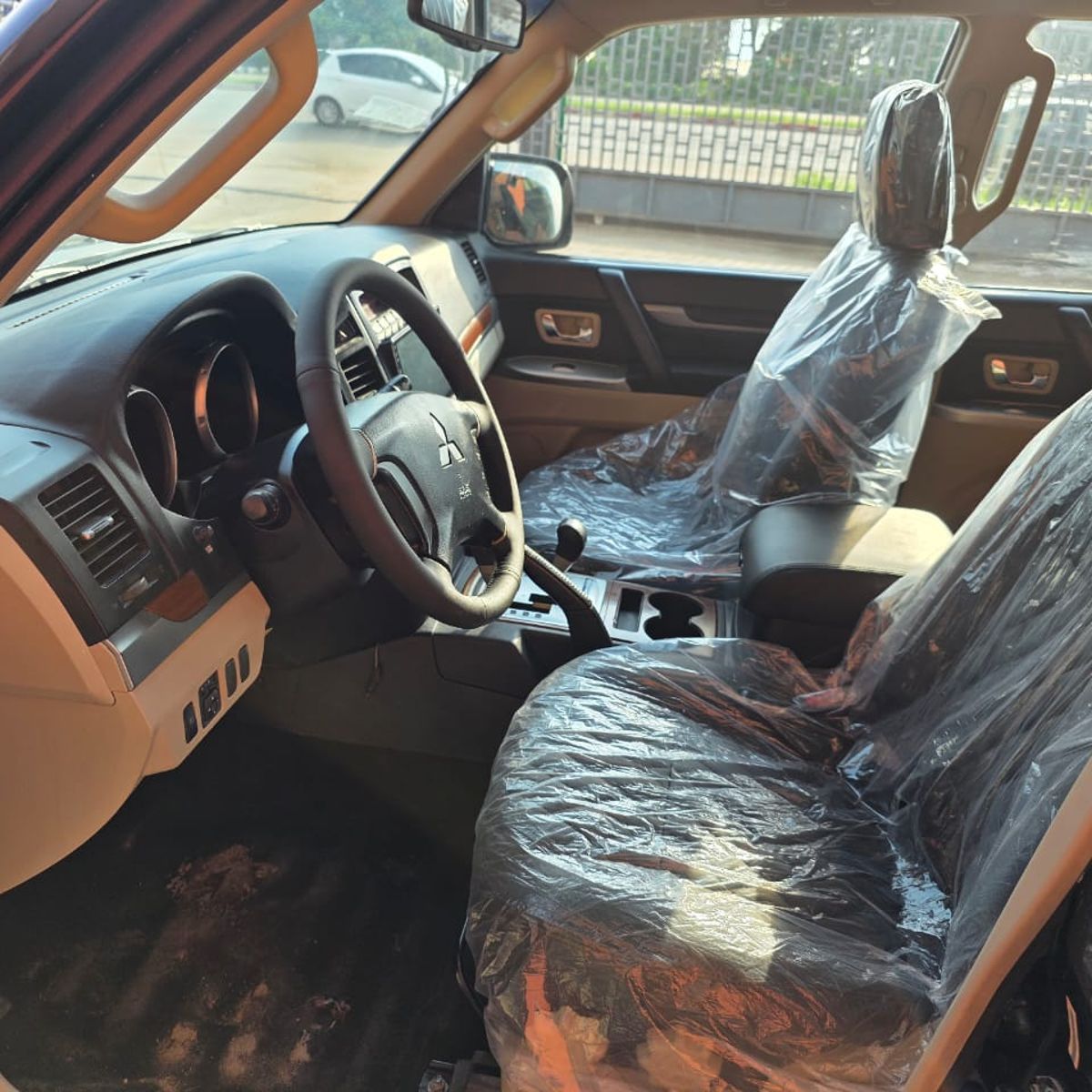 Mitsubishi Pajero GLS
