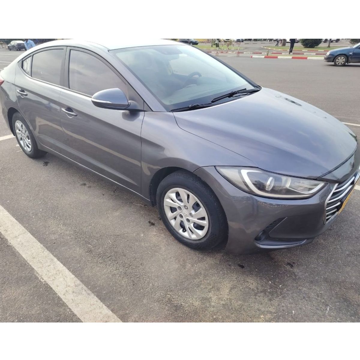 Hyundai Avante GDI