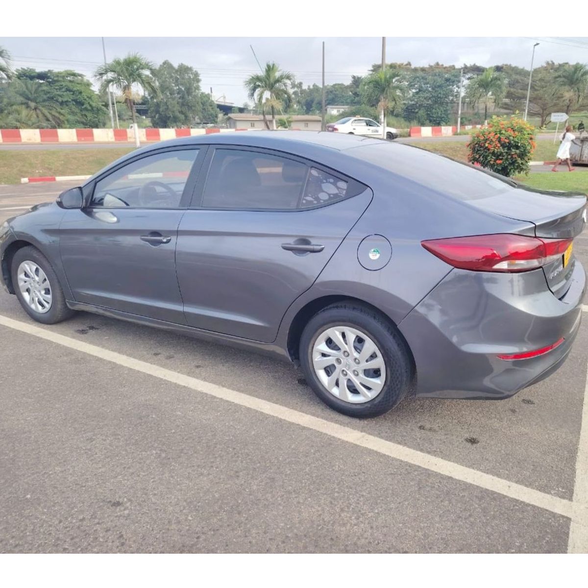 Hyundai Avante GDI