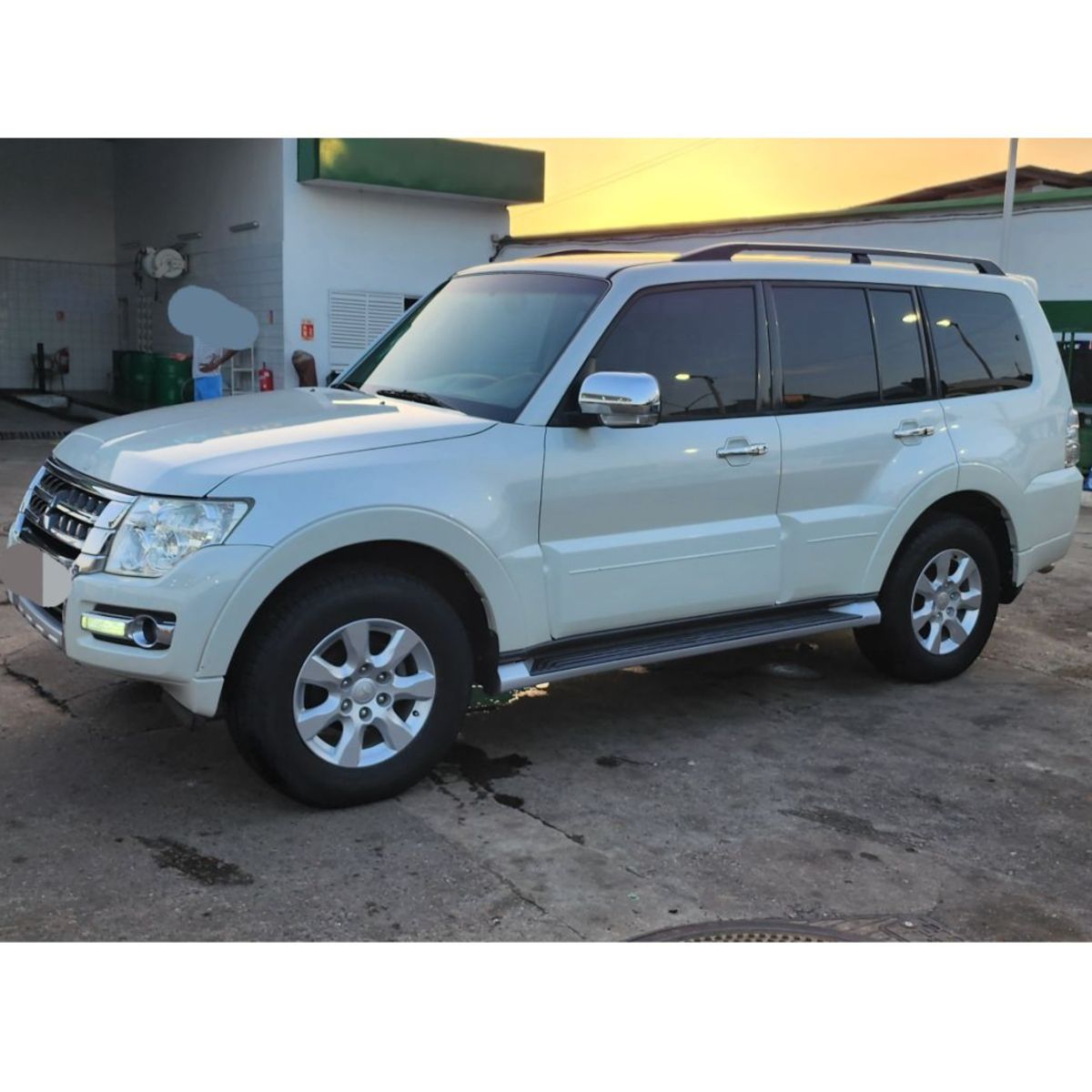 Mitsubishi Pajero GLS