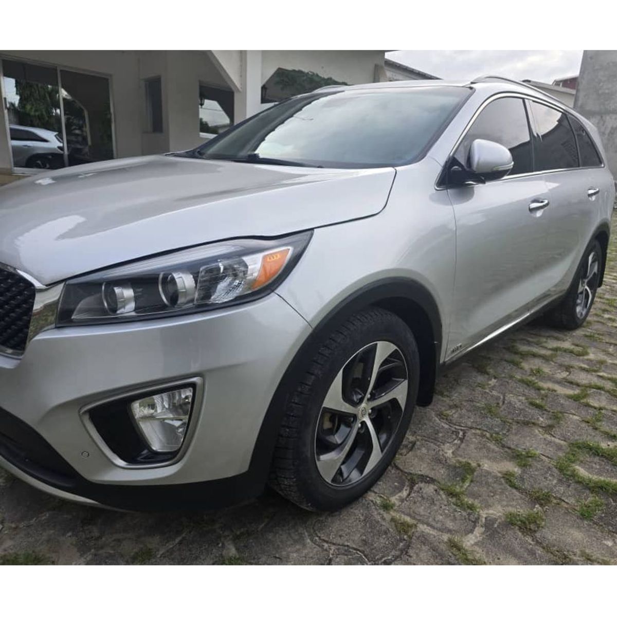 Kia Sorento V6