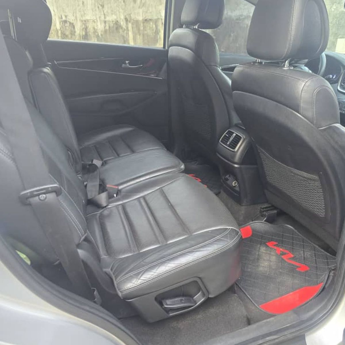 Kia Sorento V6