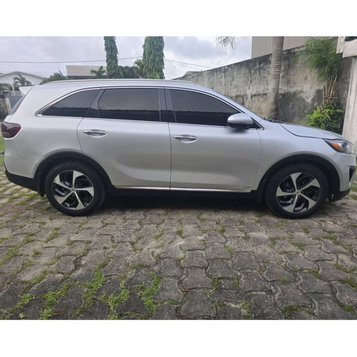Kia Sorento V6