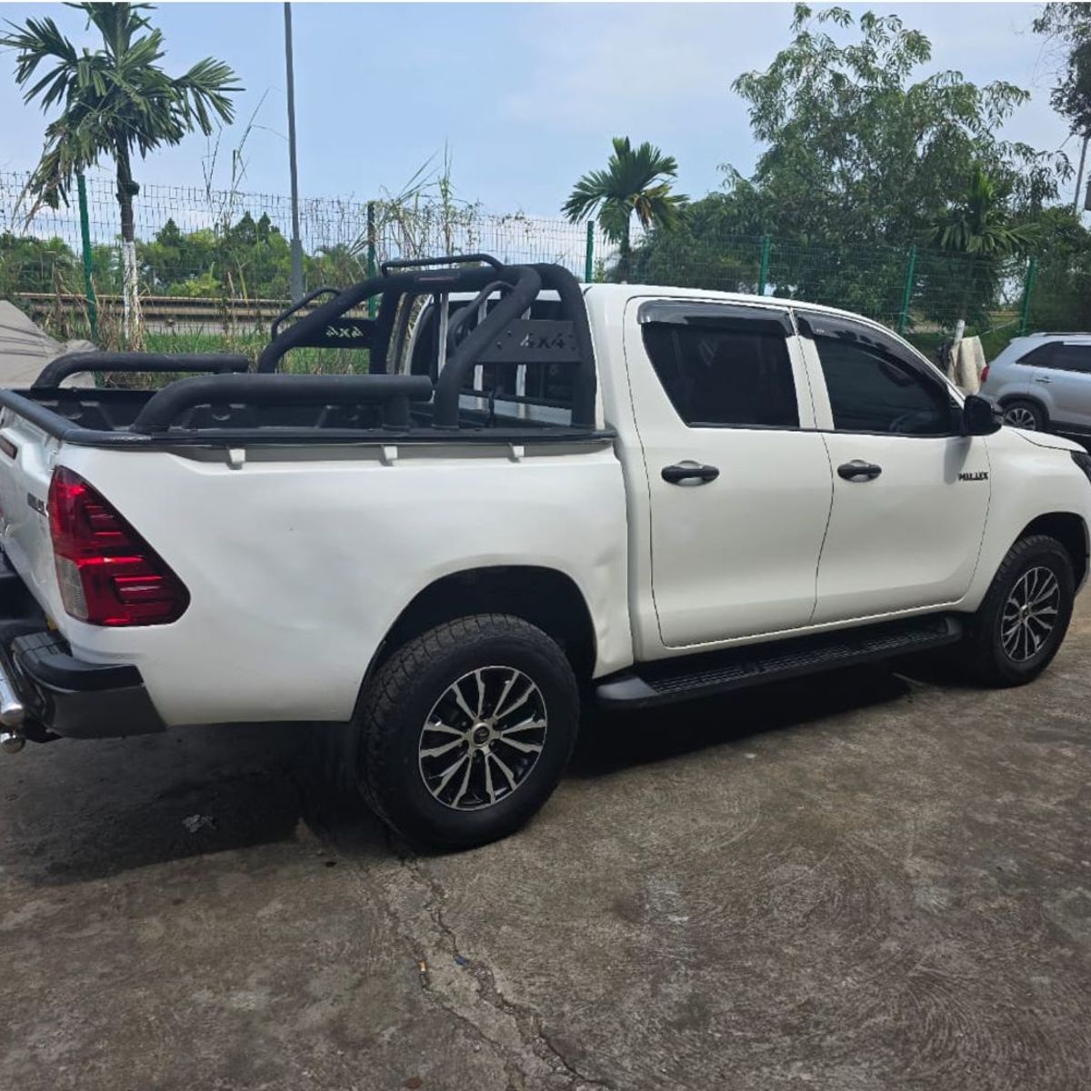 Toyota Hilux 2023