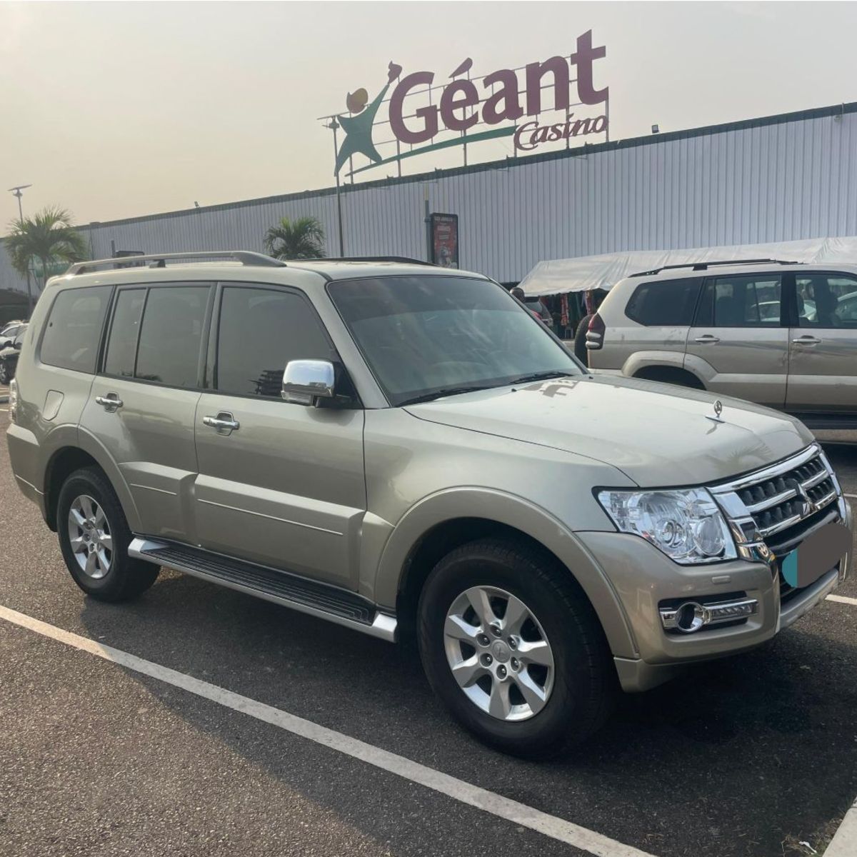 Mitsubishi Pajero GLS 2018