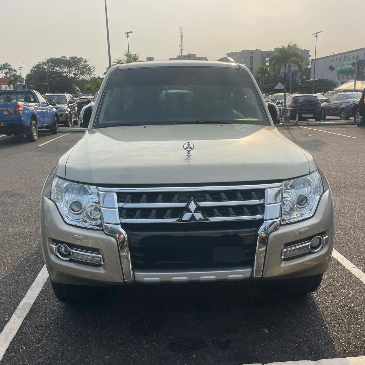 Mitsubishi Pajero GLS 2018