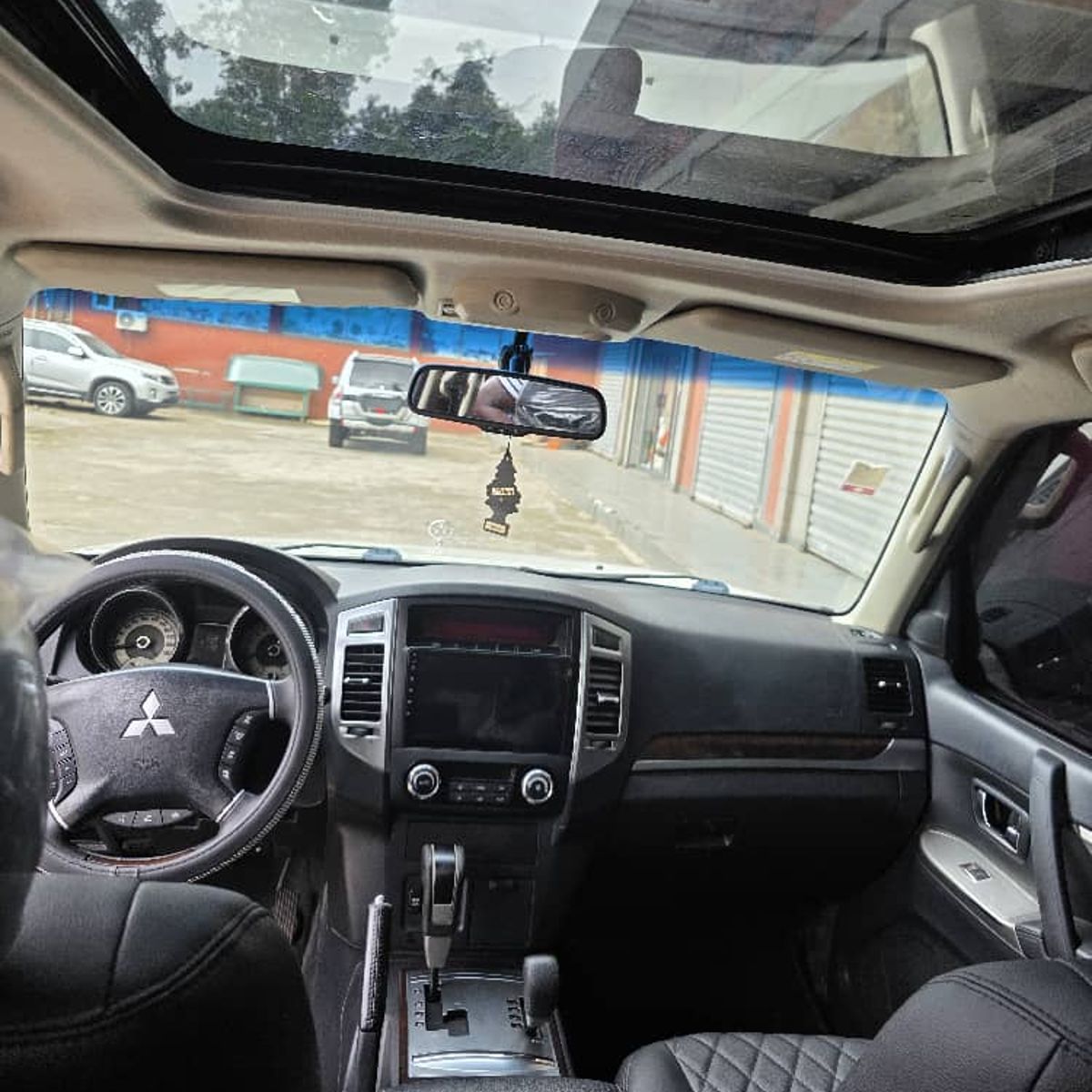 Mitsubishi Pajero GLS