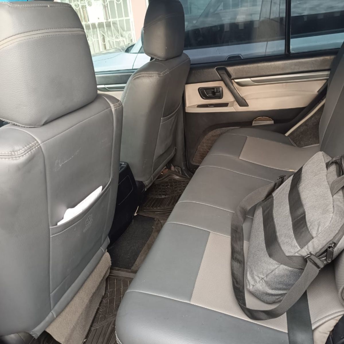 Mitsubishi Pajero 2010