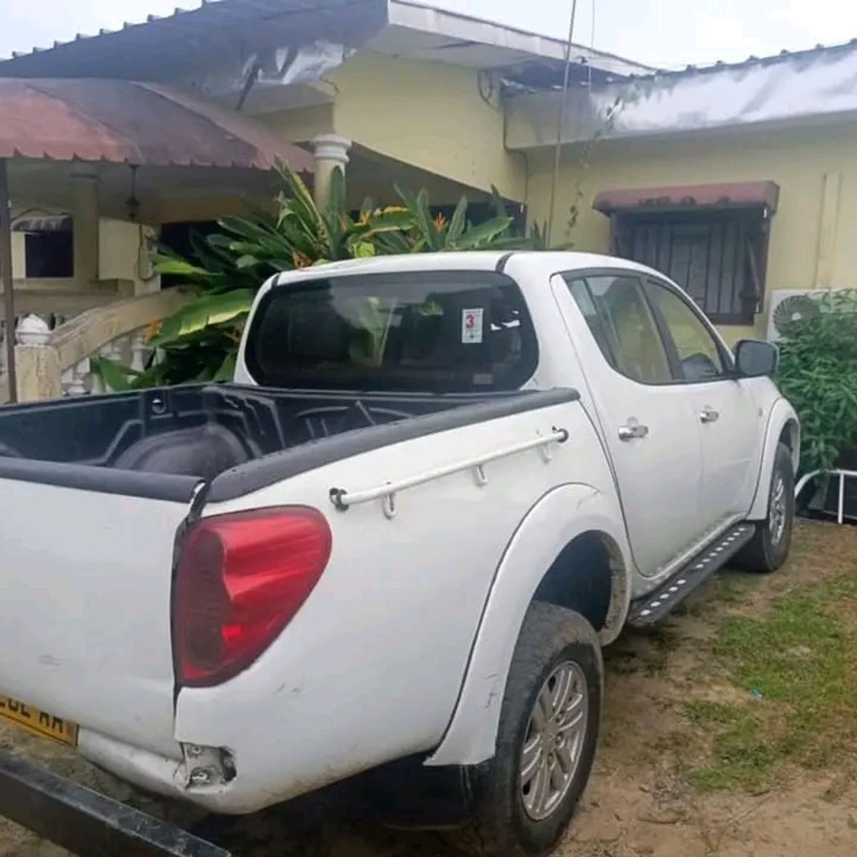 Mitsubishi L200