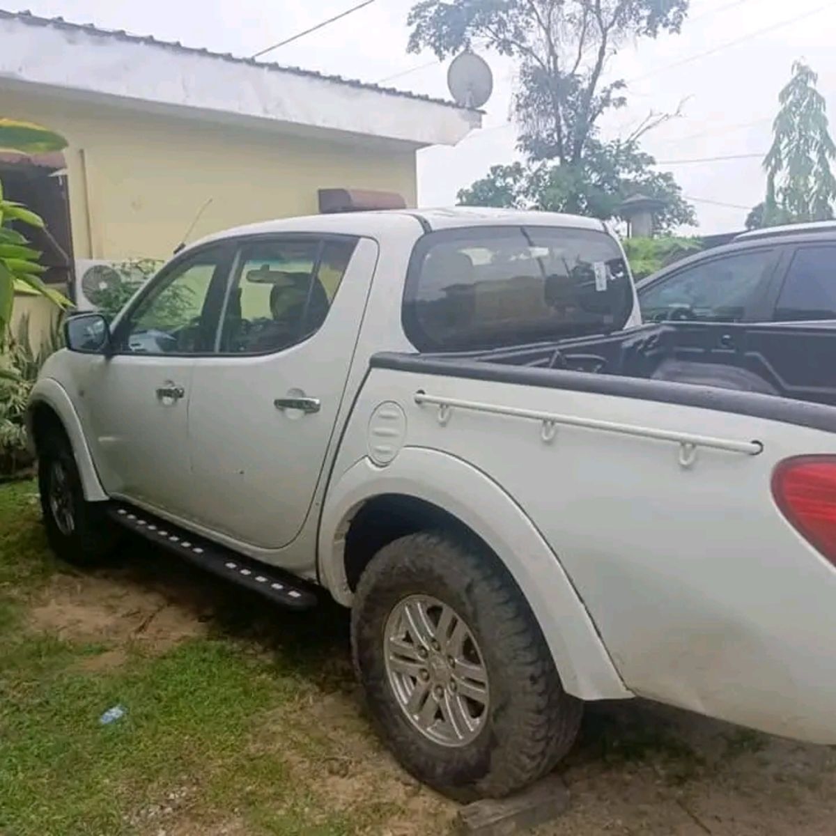 Mitsubishi L200
