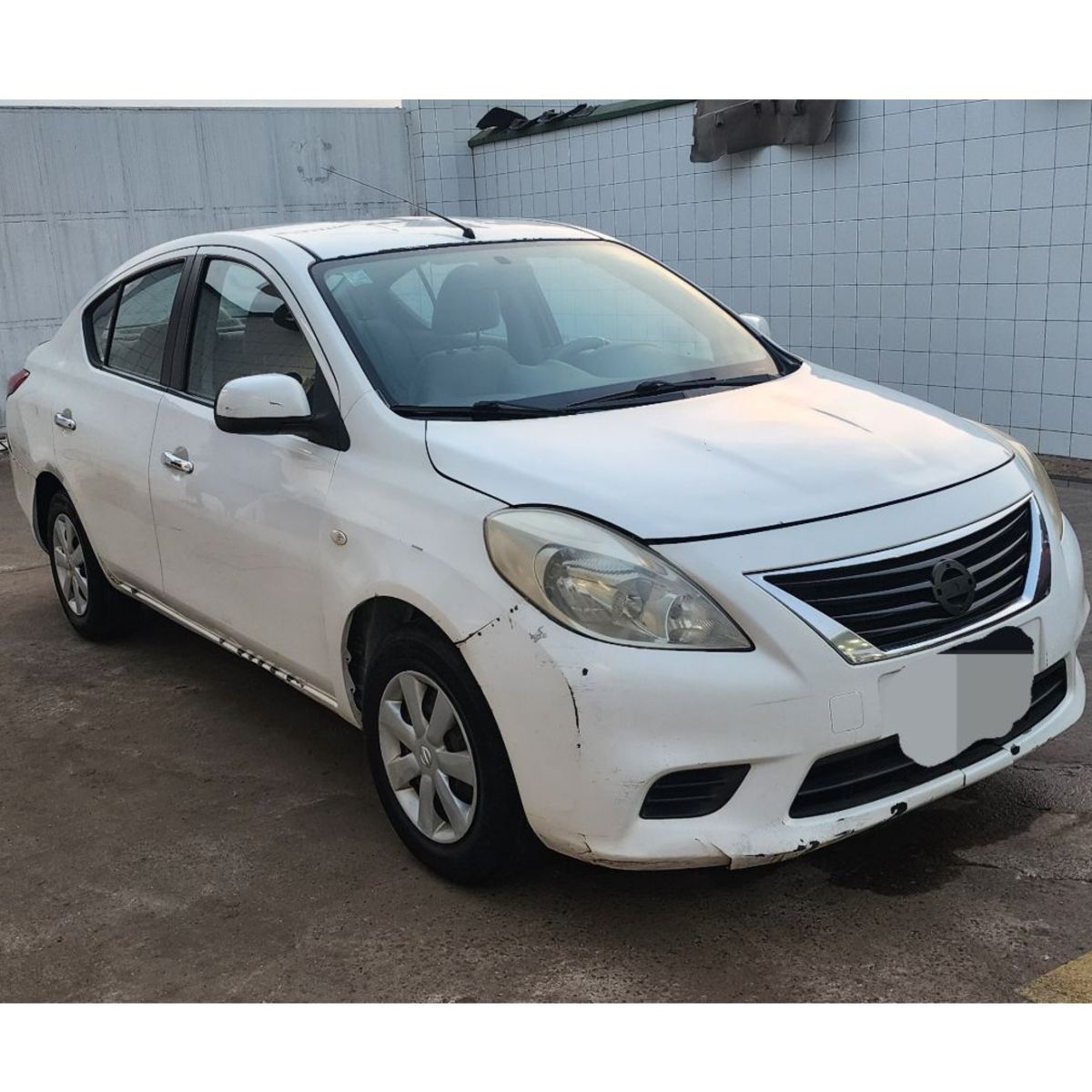 Nissan Sunny 2013