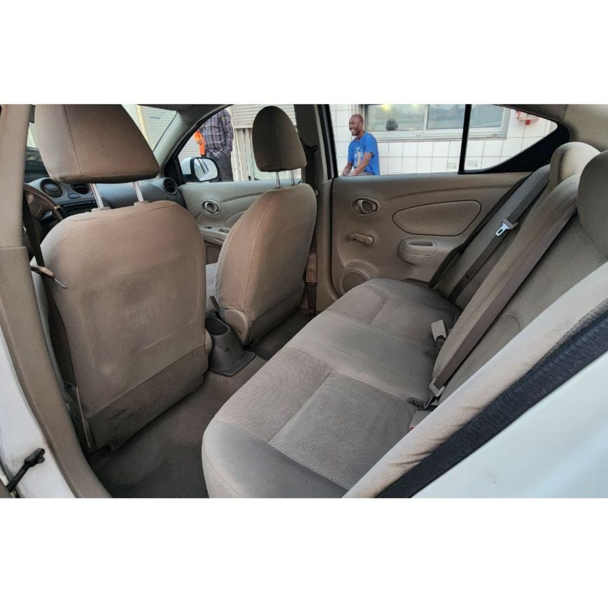 Nissan Sunny 2013