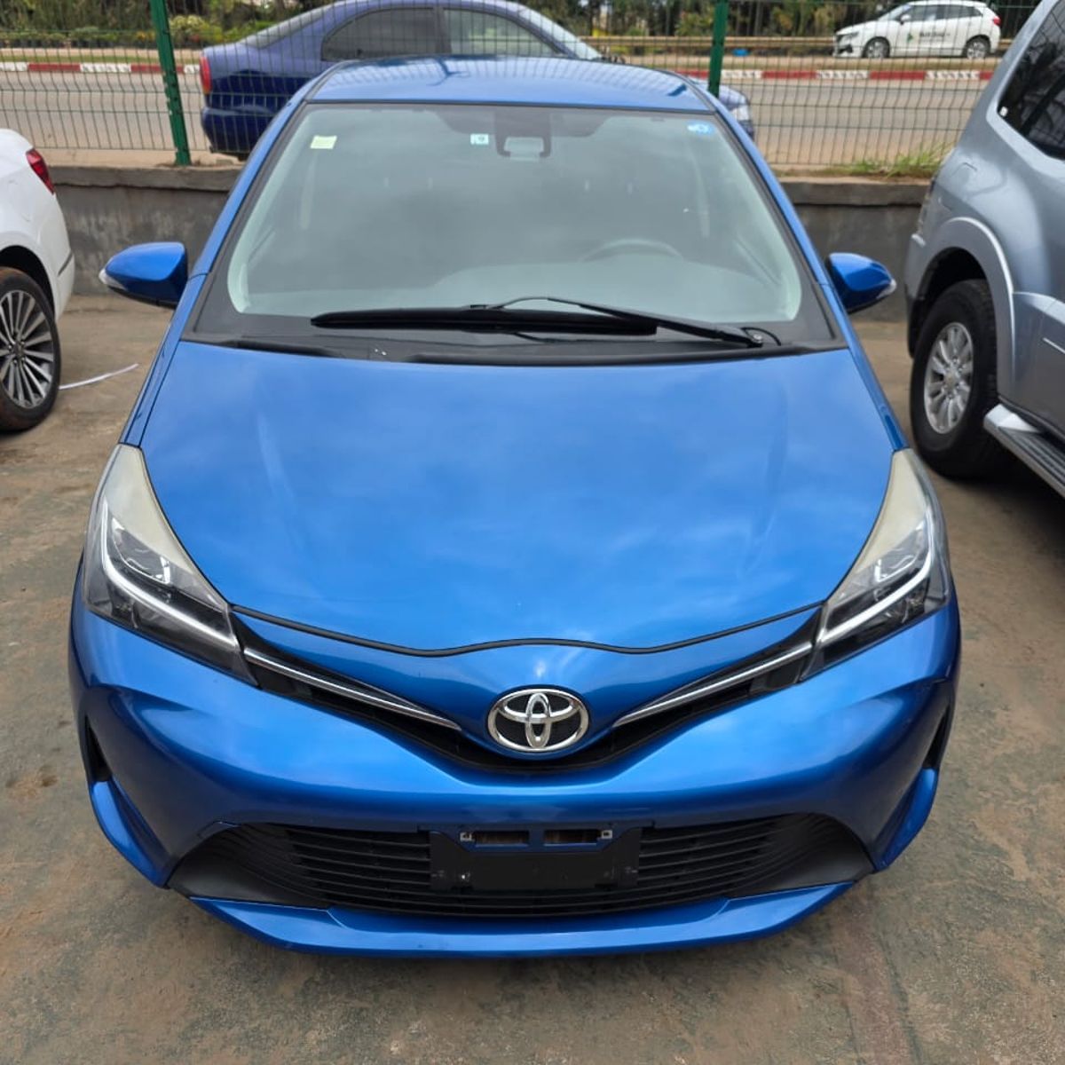 TOYOTA Yaris 3