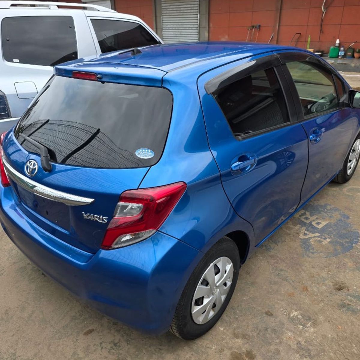 TOYOTA Yaris 3