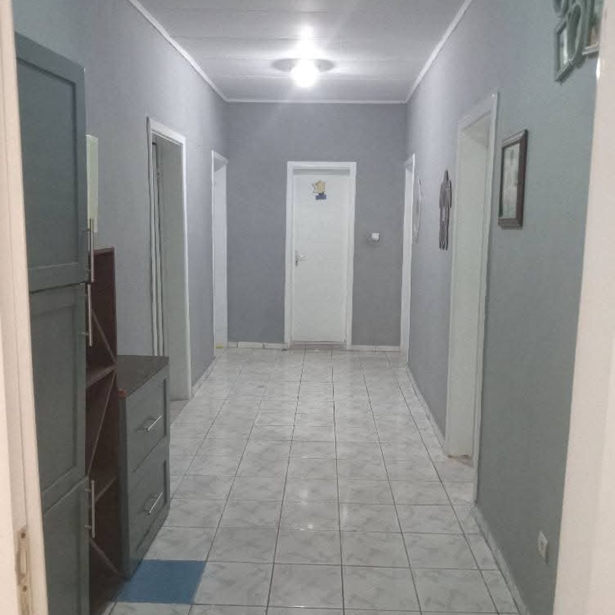 Maison 800m2 à vendre à Malibé 1