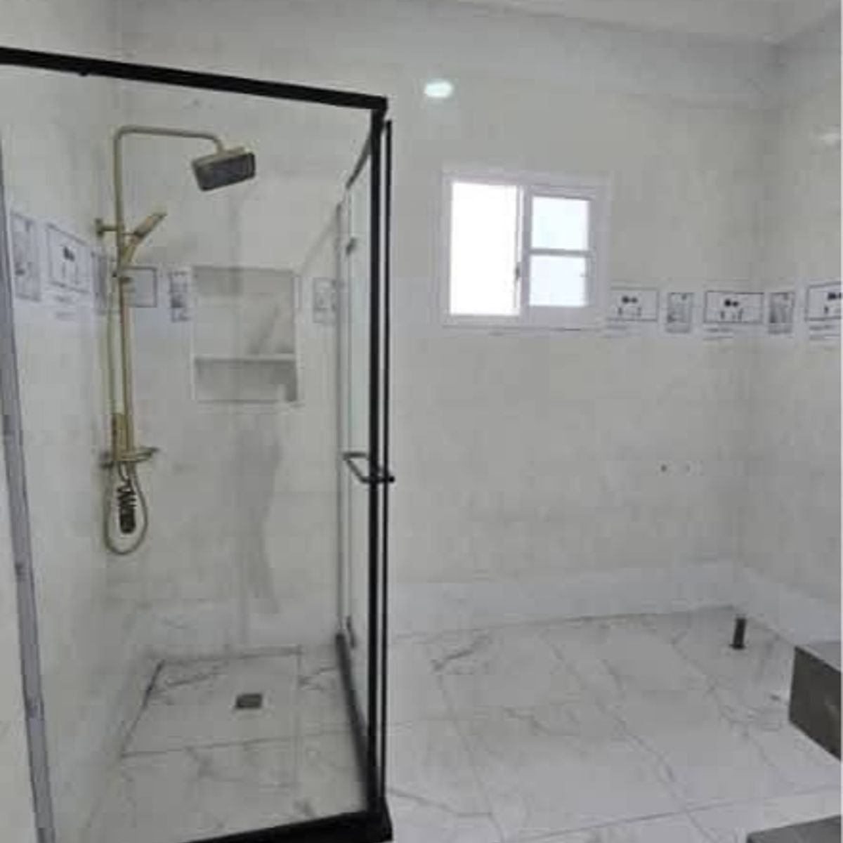 Duplex à louer Angondjé