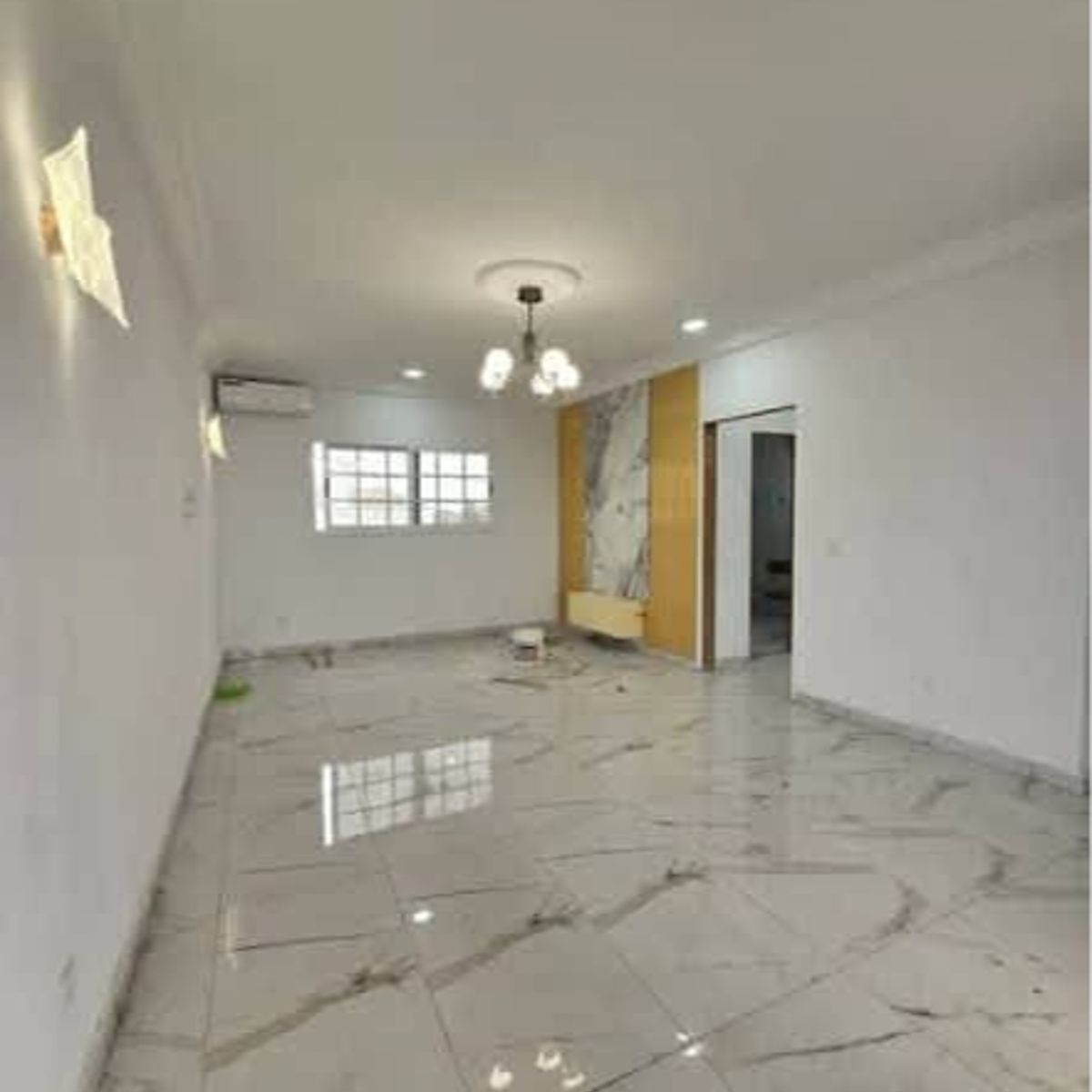 Duplex à louer Angondjé