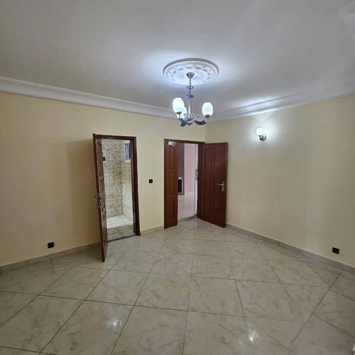 Appartement 2 chambres à Okala