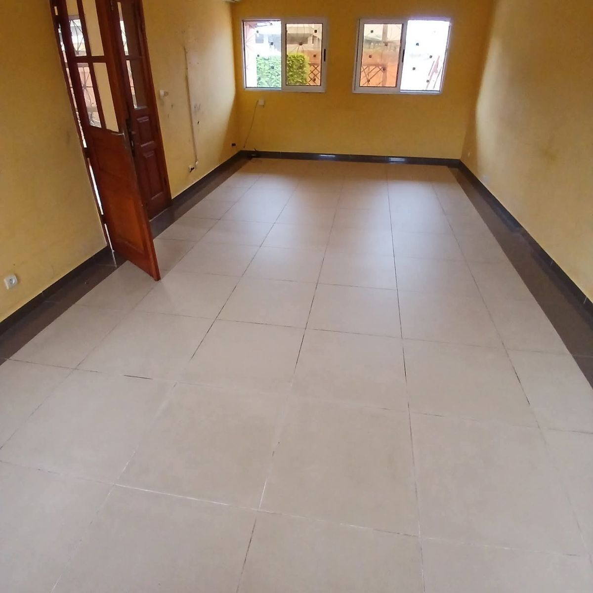 Villa duplex mitoyenne à Avorbam