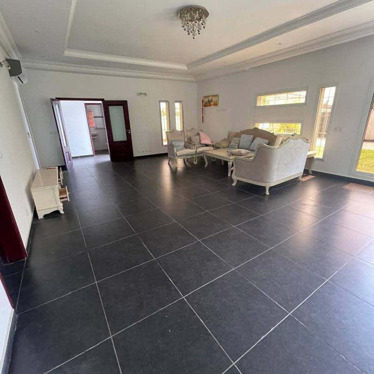 Location villa duplex à Angondjé Avorobam