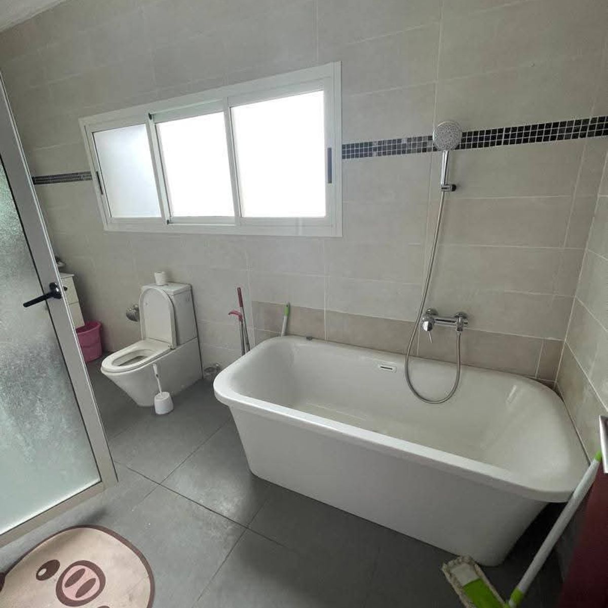 Location villa duplex à Angondjé Avorobam