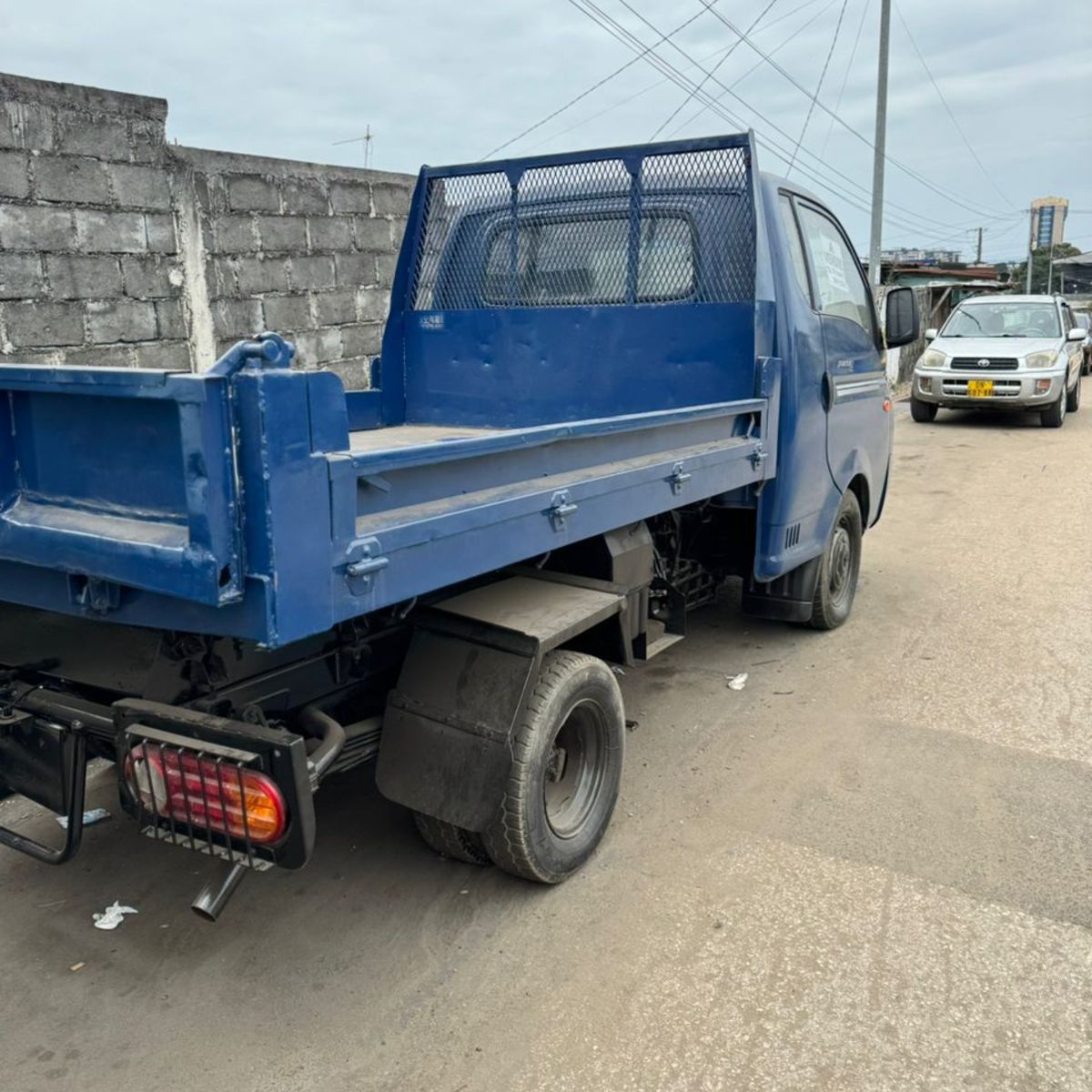 Hyundai H100