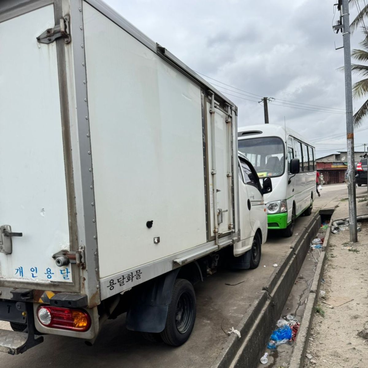 Hyundai H100