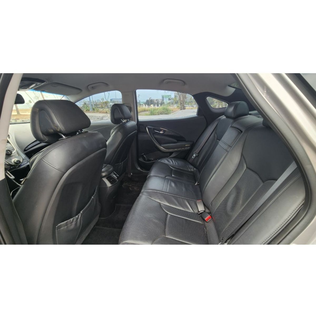 Hyundai Grandeur HG 300