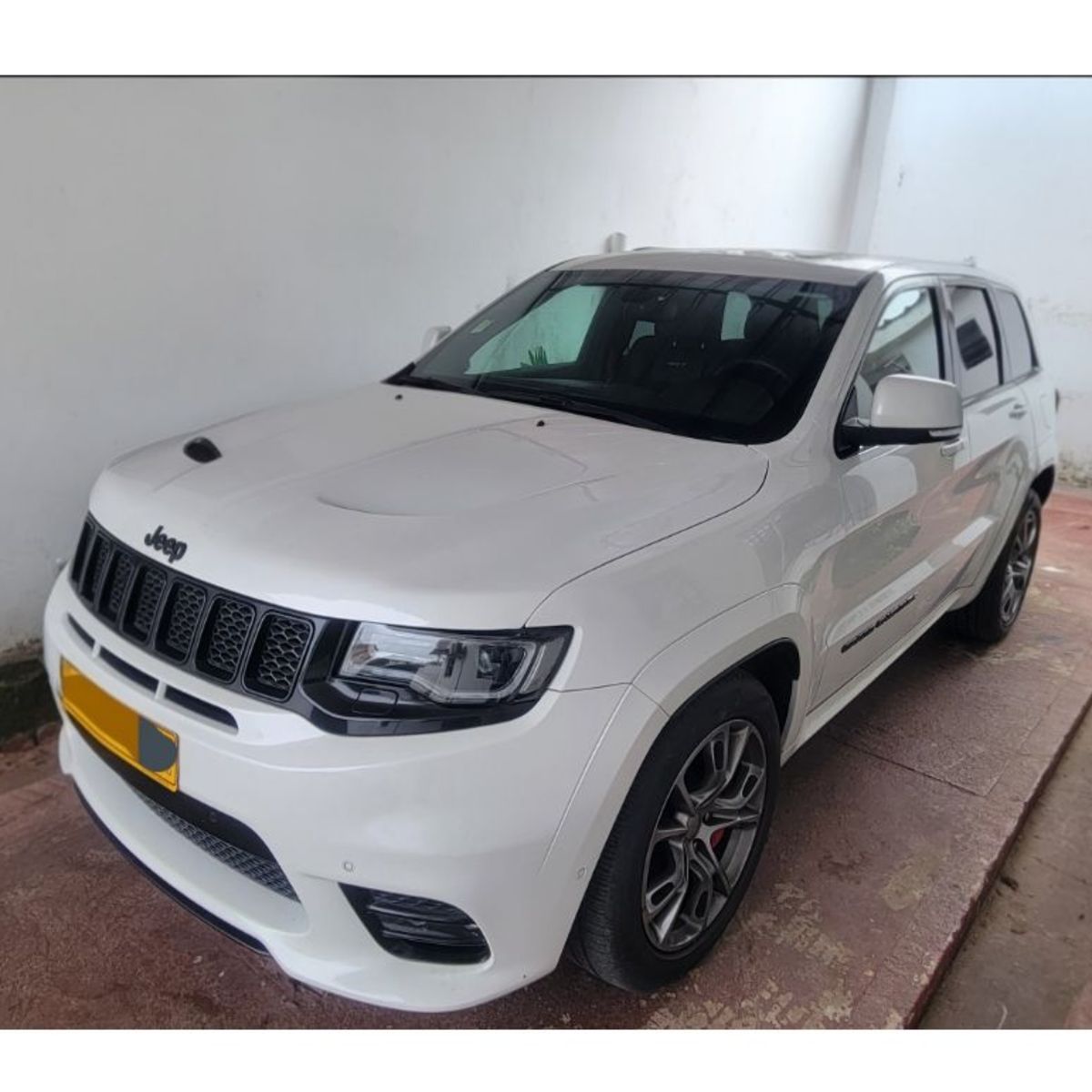 Jeep Grand Cherokee SRT 2020