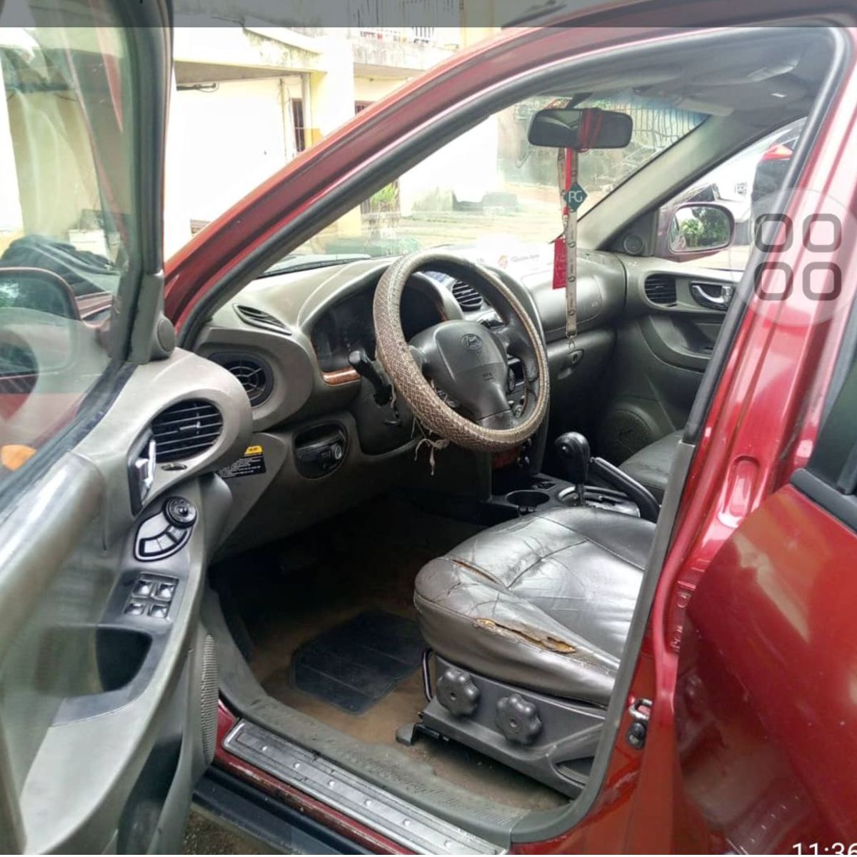 Hyundai SANTA FE 1