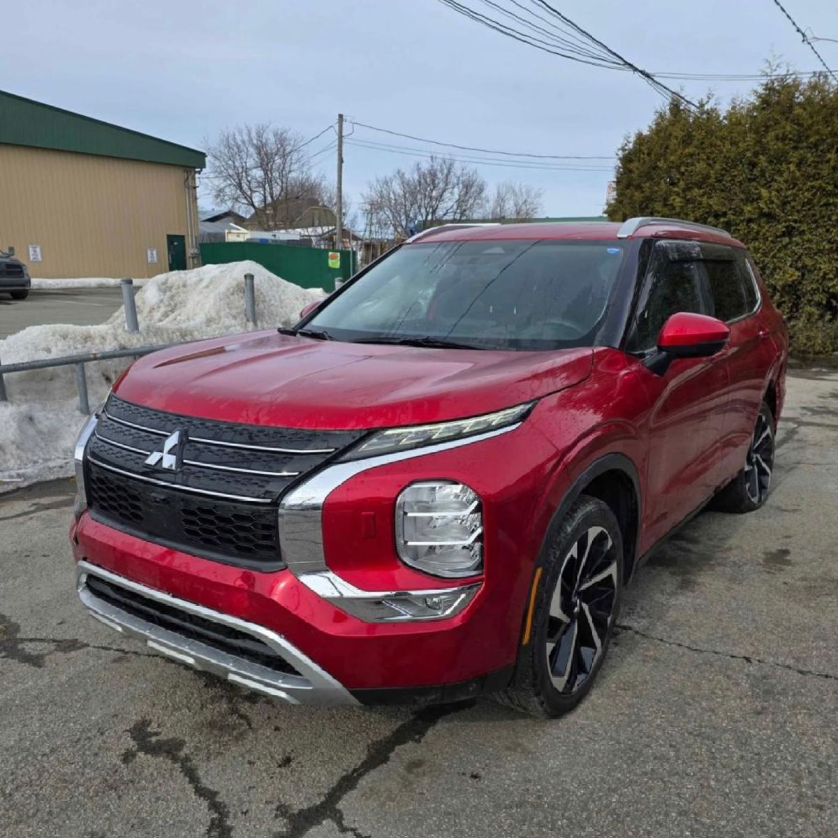 Mitsubishi Outlander 4WD 2021