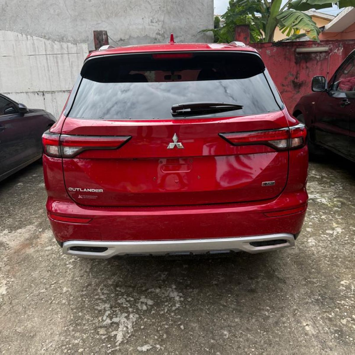 Mitsubishi Outlander 4WD 2021