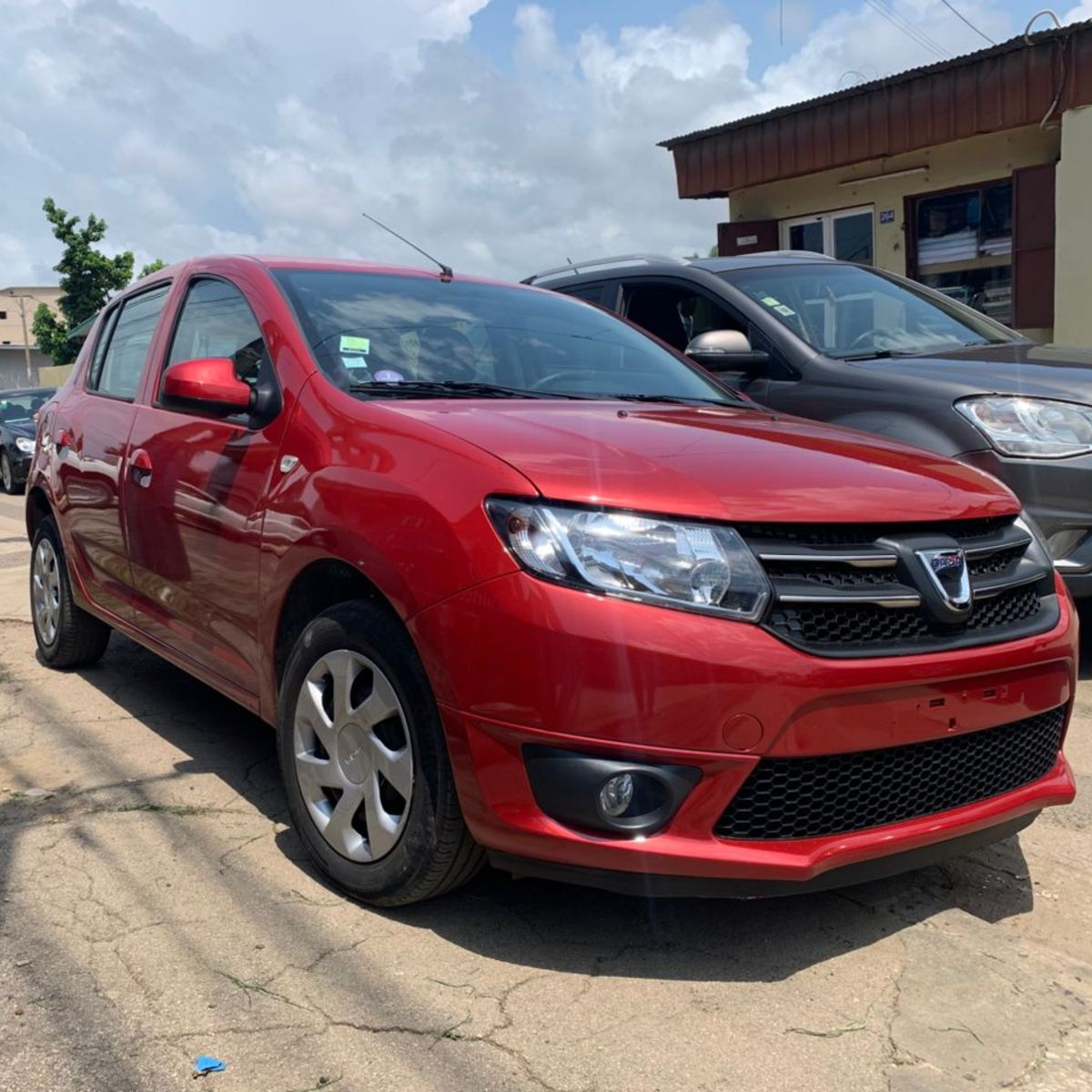 Vend Dacia Sandero 2015