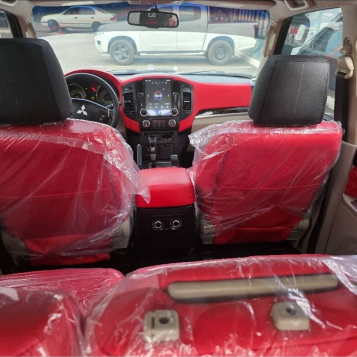 Mitsubishi Pajero GLS 2015