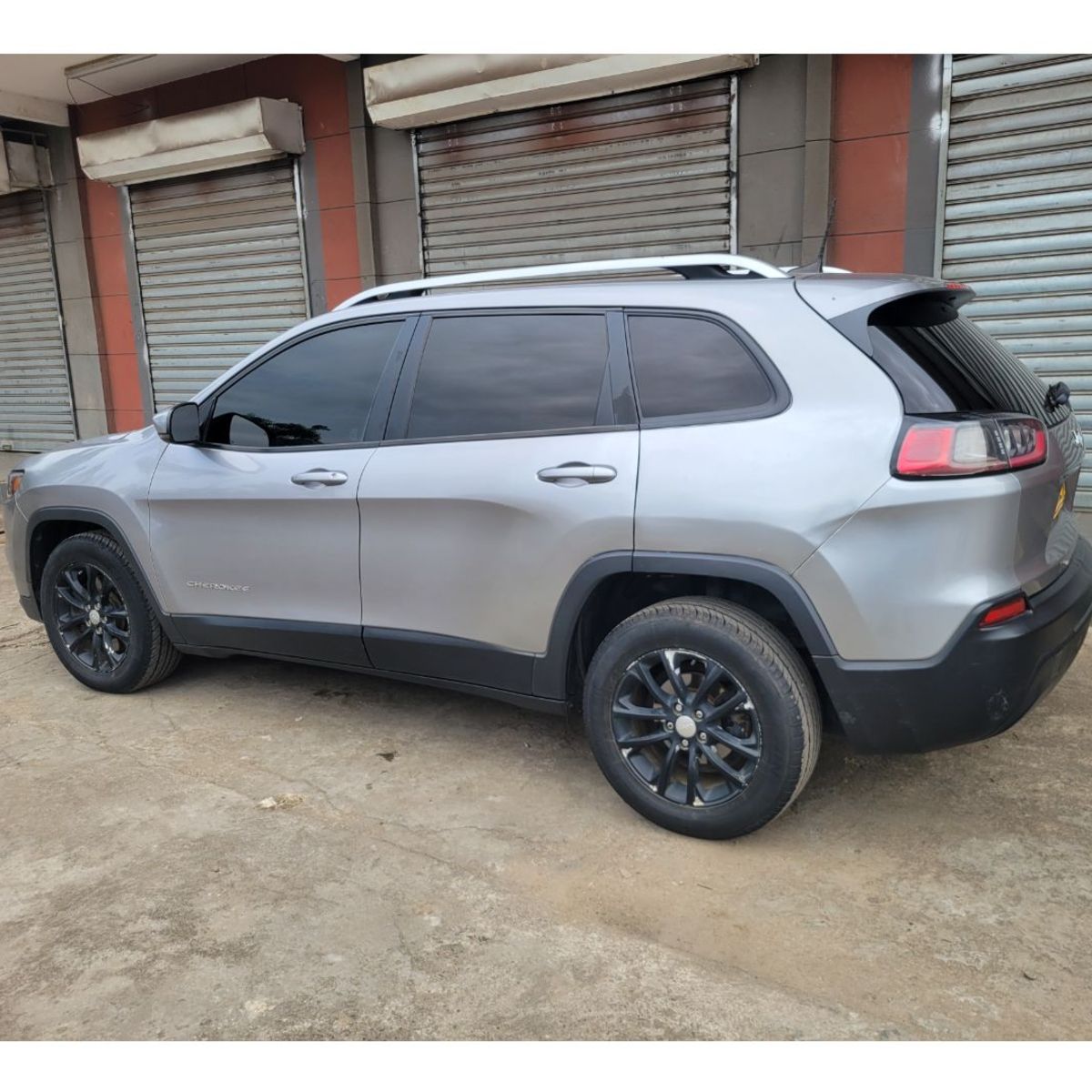 Jeep Cherokee 2021