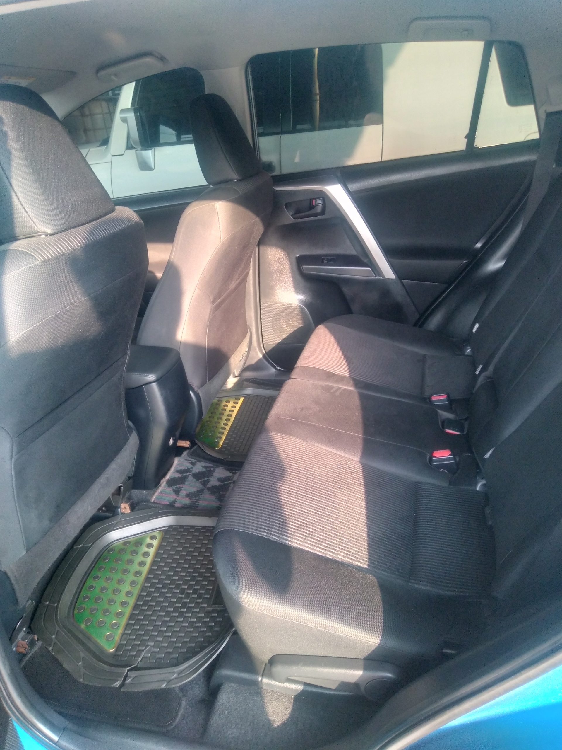 Opportunité à saisir à vendre Rav4 année 2016