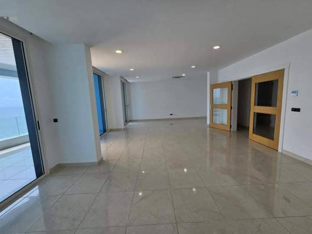 Appartement 3 chambres à louer à l’aéroport