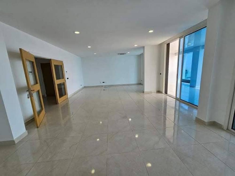 Appartement 3 chambres à louer à l’aéroport