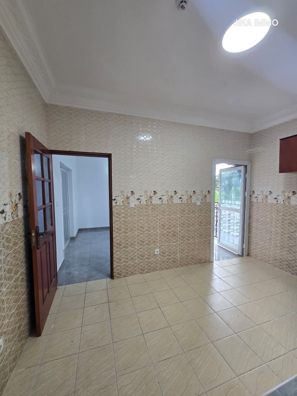 Appartement 2 chambres à louer à Okala
