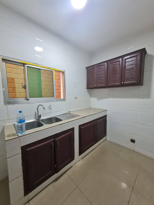 Appartement 2 chambres à louer à Libreville – Alibandeng
