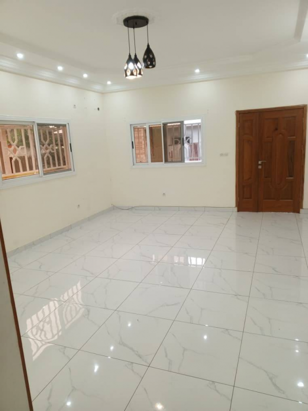 Appartement 2 chambres à louer à Akanda au Château