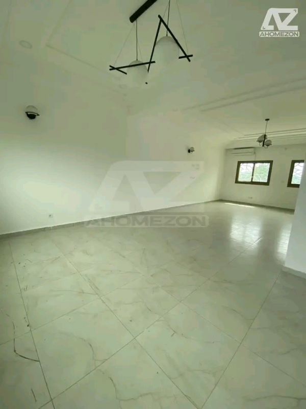 Appartement 3 chambres à louer Avorbam carrefour Mabala