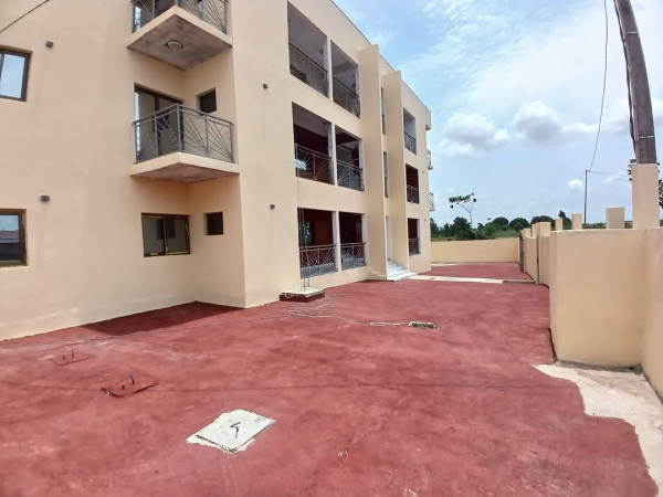 Appartement 3 chambres à louer à Akanda – Stade Angondjé