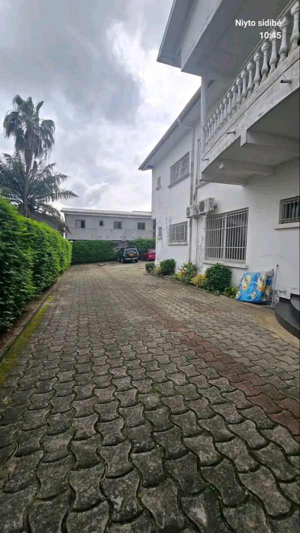 Appartement 2 chambres à louer à Akanda – Angondjé